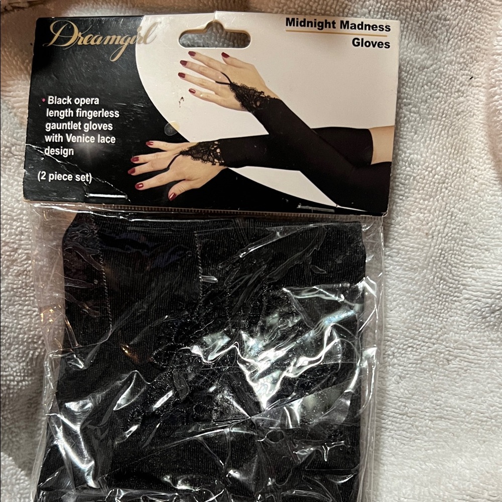 Dreamgirl Black Lace Fingerless Opera Gloves